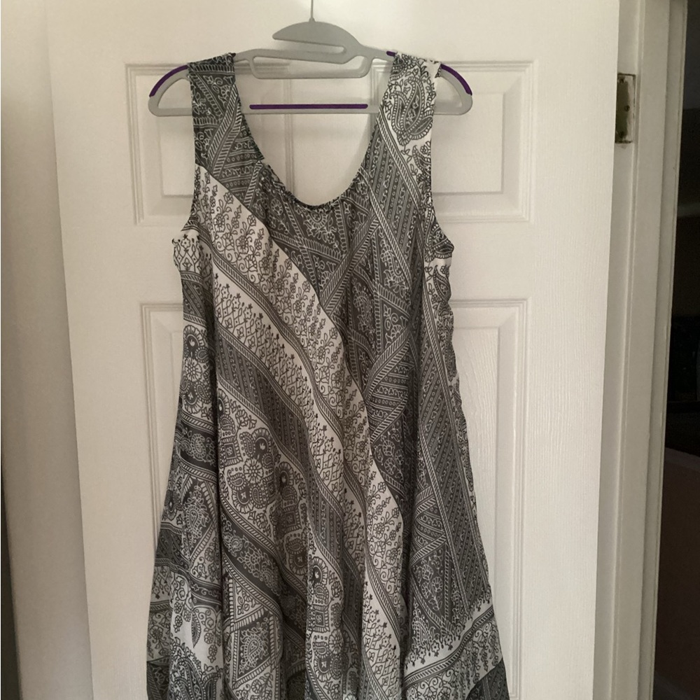 [Ana & Kate] Trapeze Tank Dress with Hankerchief Hem